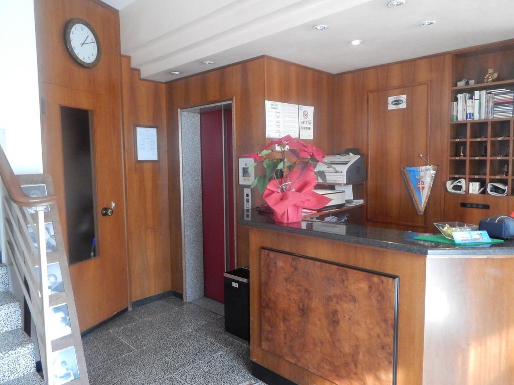 Hotel Aurora Тревизо Екстериор снимка