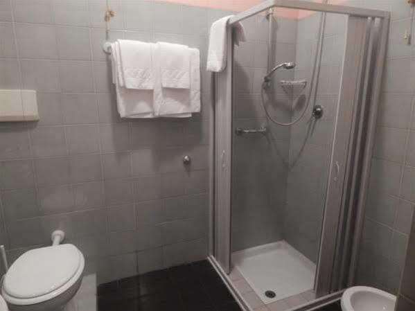 Hotel Aurora Тревизо Екстериор снимка